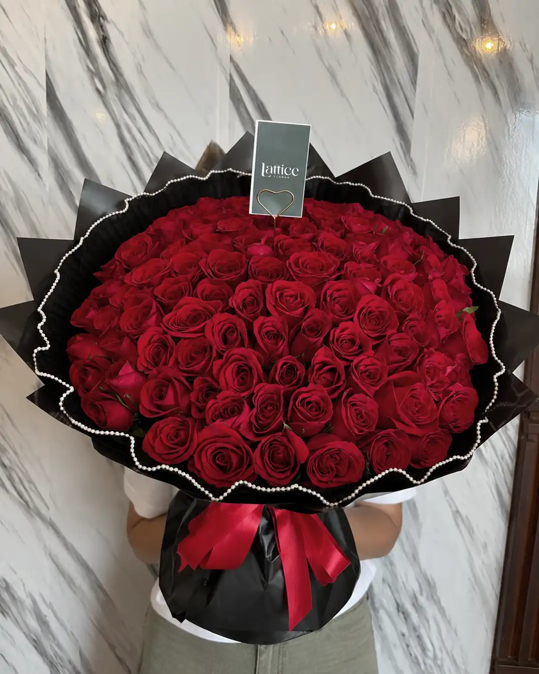 Bouquet Grand Rouge Deluxe | Lattice Flores