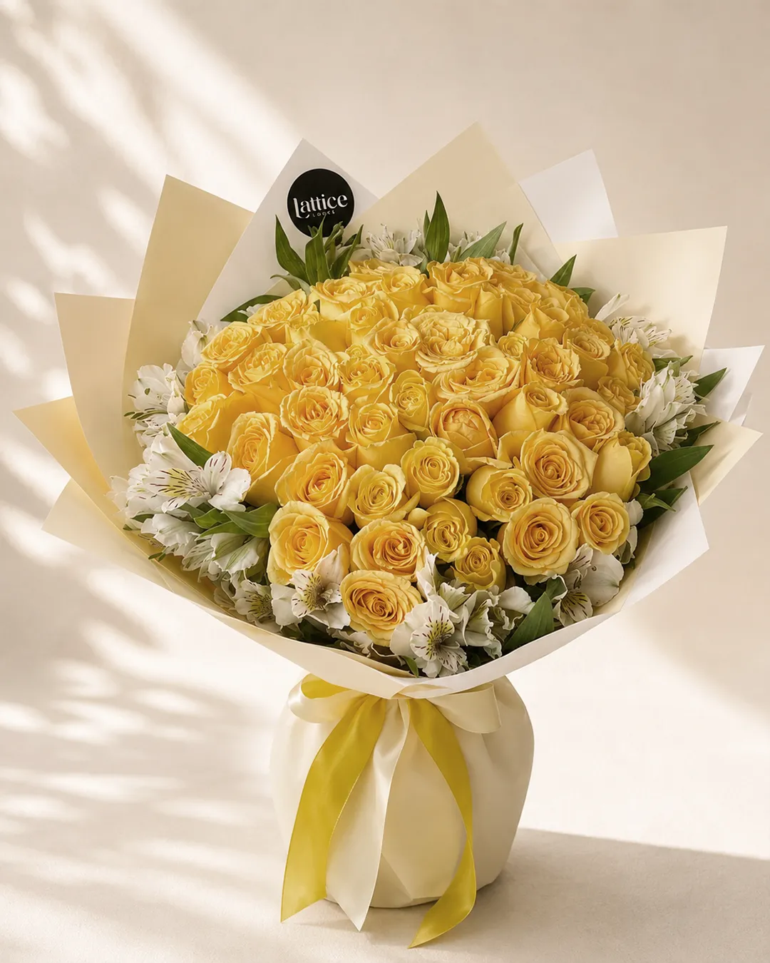 Ramo de Rosas Amarillas con Alstroemerias